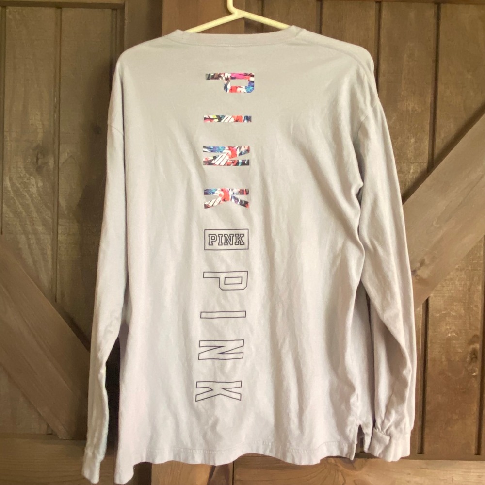 PINK Victoria's Secret Graphic Pocket Tee Womens Large Excellent Long Sleeve